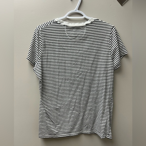 Cherokee Women’s Black & White T Shirt - Picture 2 of 3